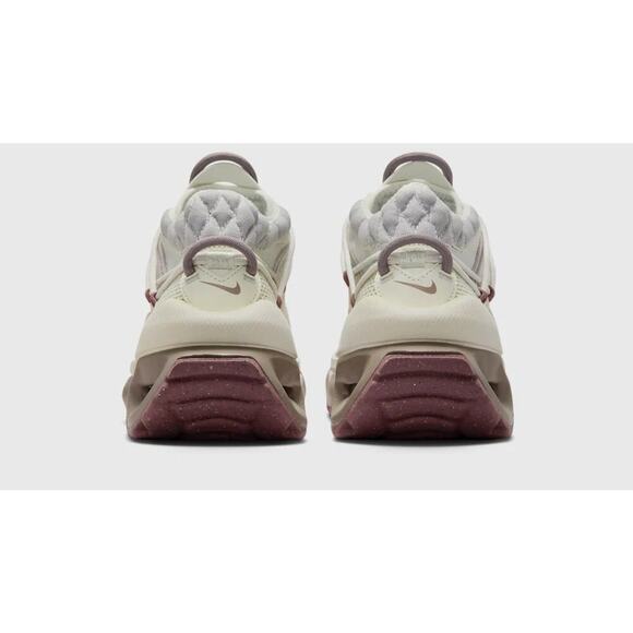 Nike Air Max Flyknit Venture Smokey Mauve FD2110-003 Women's 13/11.5 Men’s - Picture 2 of 7